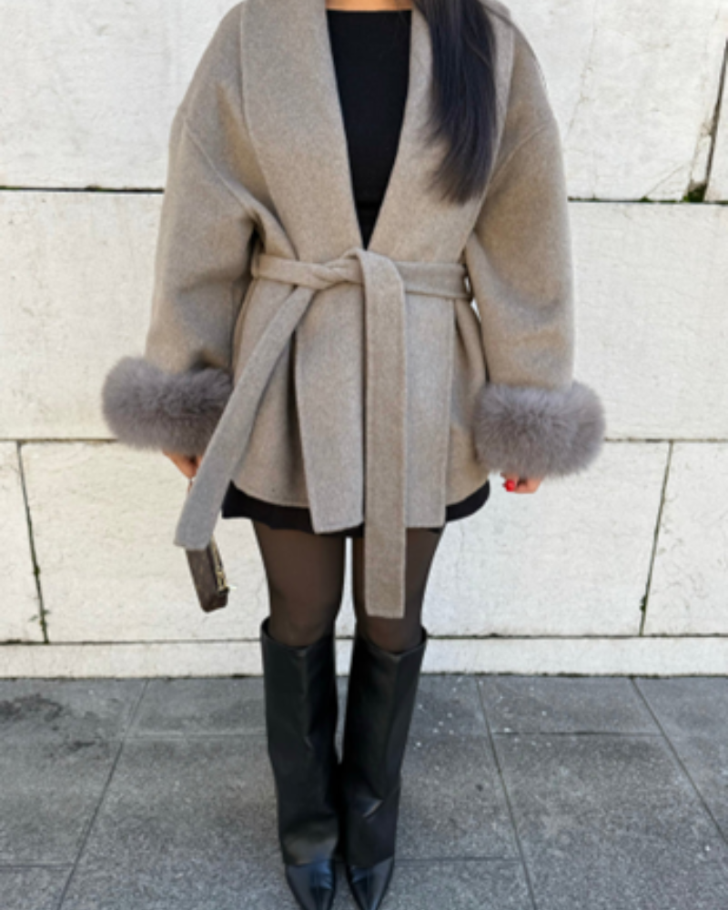 Manteau court Maé en fausse fourrure