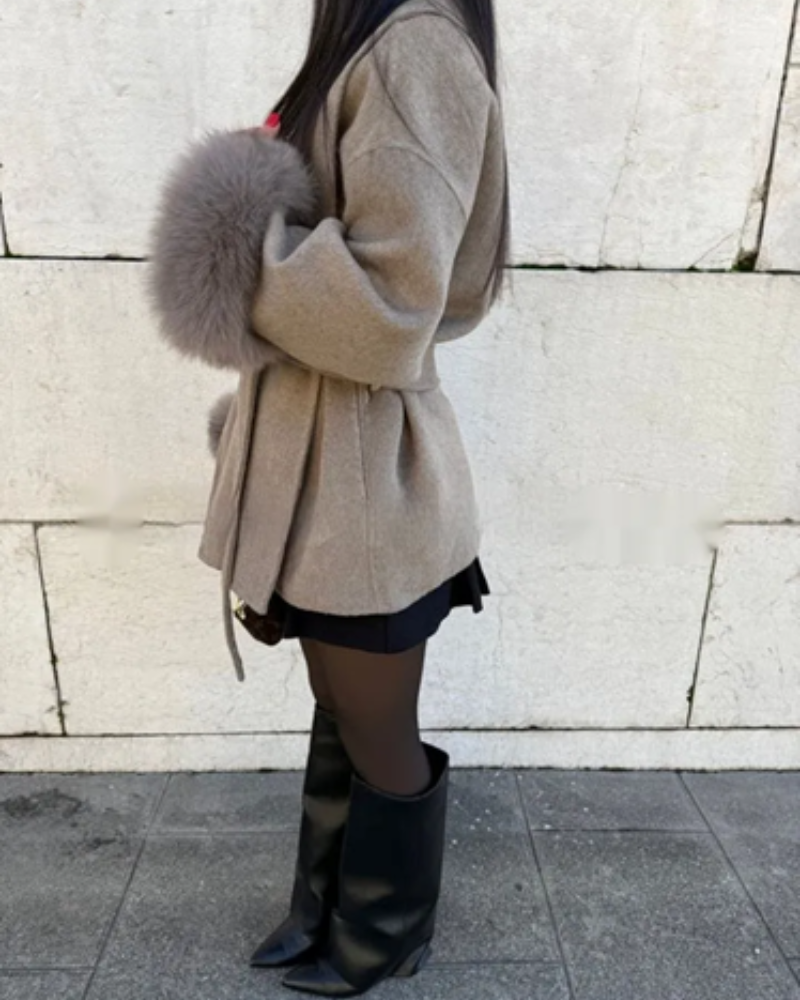 Manteau court Maé en fausse fourrure