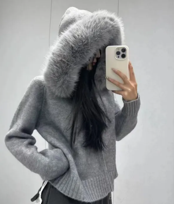 Gilet en tricot Sylvie avec capuche